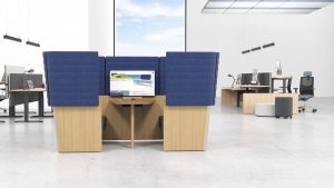 Akoestische bank met geluiddempende ombouw.