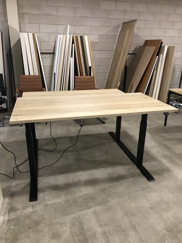 Gebruikt elektrisch verstelbaar duo-bureau - Afbeelding 4