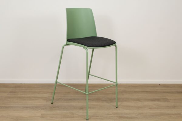 Polytone barkruk groen zijkant