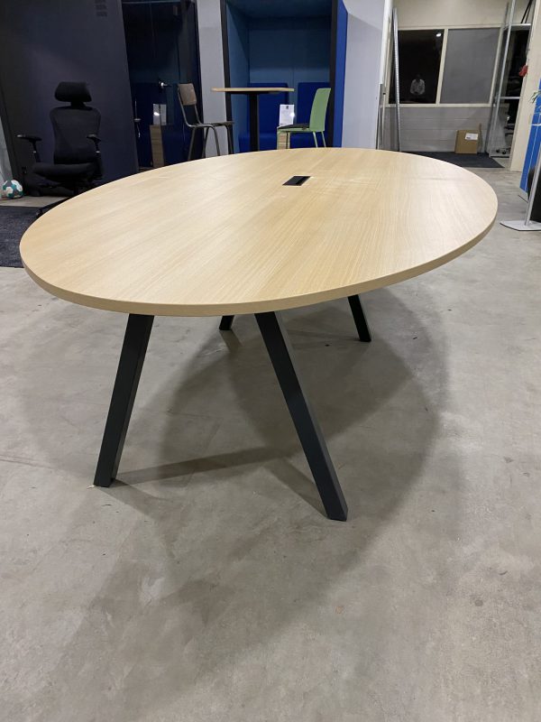 vergadertafel ovaal