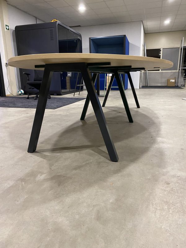 vergadertafel ovaal