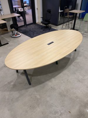 vergadertafel ovaal