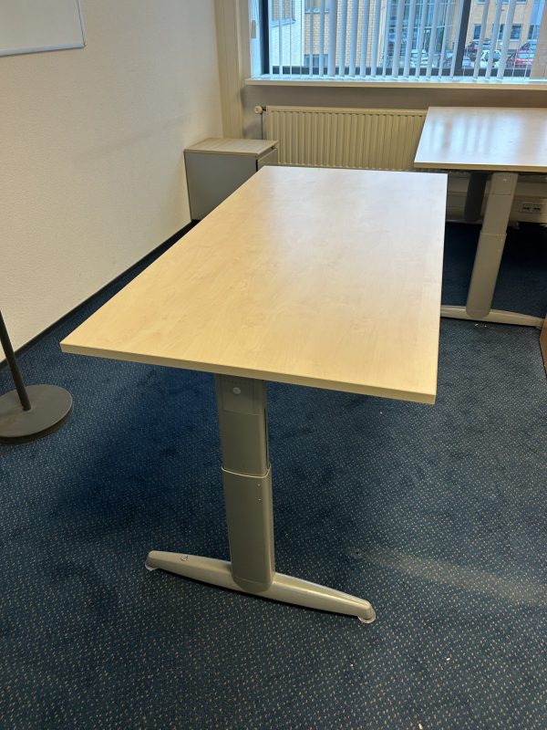 Markant bureau | Gebruikt