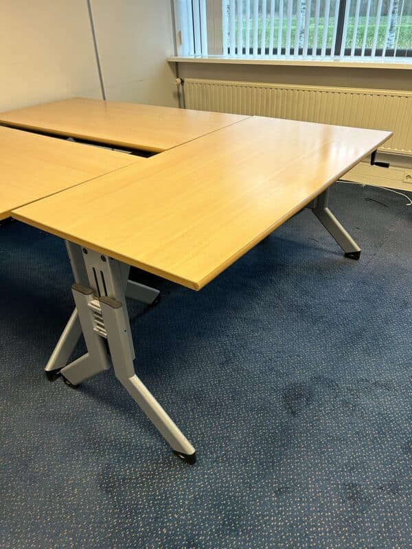 Gebruikt Kembo slingerbureau | 160x80cm - Afbeelding 5