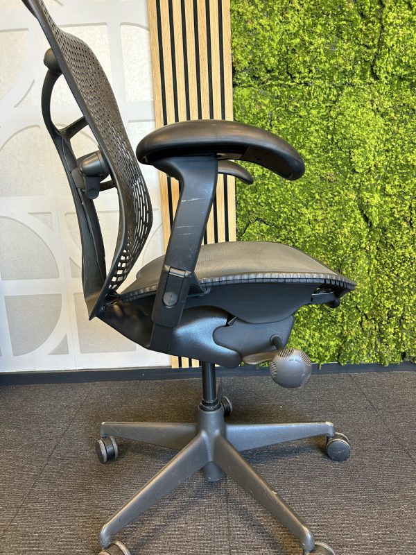 Gebruikte bureaustoel Herman Miller Mirra 1 | 004 - Afbeelding 5