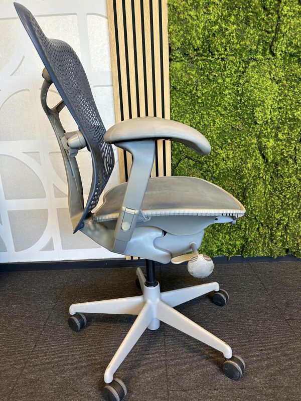 Gebruikte bureaustoel Herman Miller Mirra 1 | 003 - Afbeelding 5