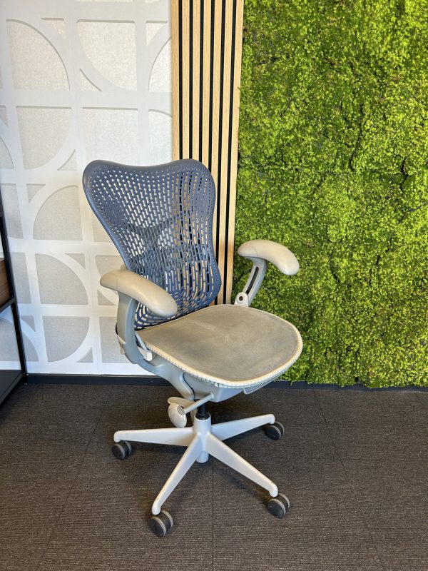 Gebruikte bureaustoel Herman Miller Mirra 1 | 003