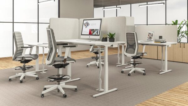 B-Active zit/sta bureau | 140 x 80cm | Houtgroep 1