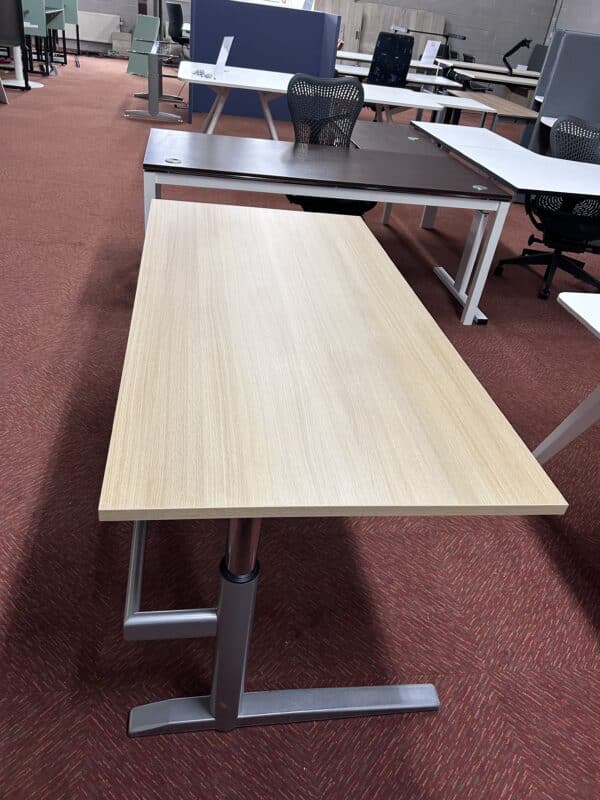 Gebruikt slinger verstelbaar bureau 160x80cm | G001 - Afbeelding 4