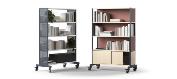 In de afbeelding zien we twee roomdividers. De linker heeft een zwart, metalen ombouw en de rechter heeft een metalen frame dat is gevuld met houten kastjes. Beide bestaan uit planken waar je boeken, multomappen en meer toebehoren kunt opruimen. Allebei de roomdividers zijn de Worklab verrijdbare roomdivider.