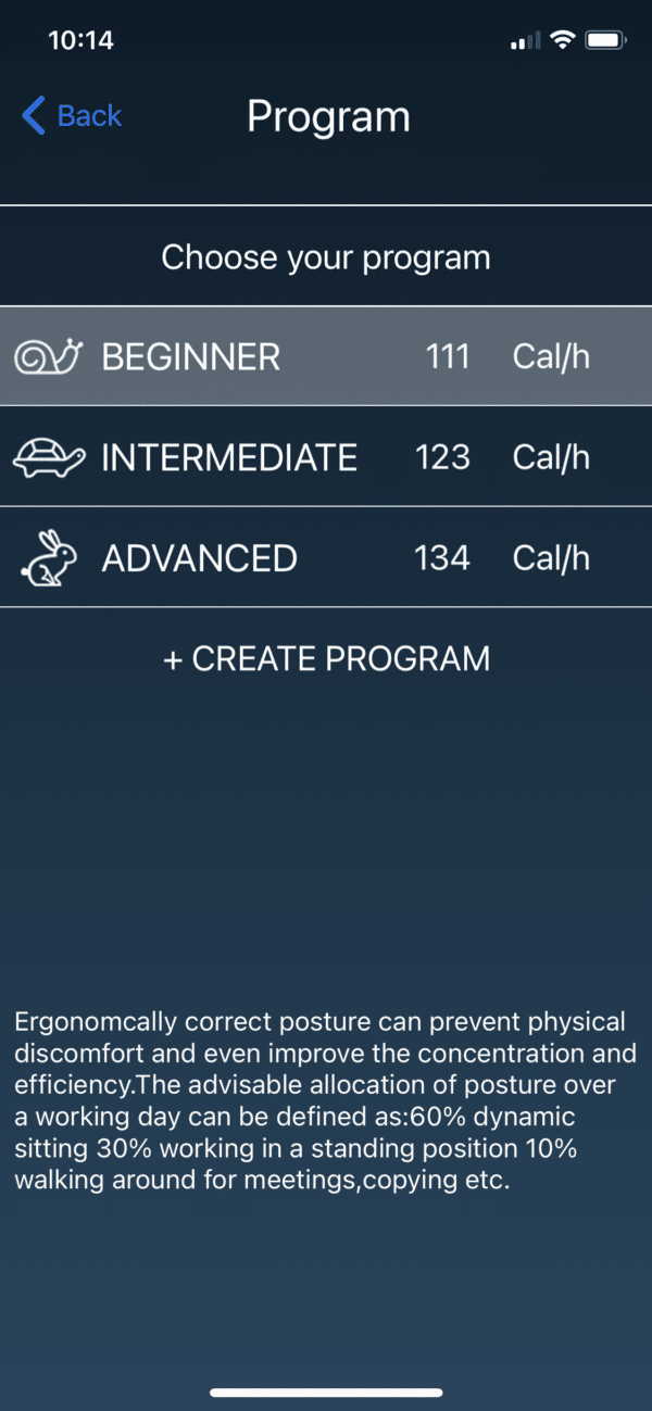 Screenshot van de Stand Up Please-app. Hier zie je de trainingsprogramma's waarmee je jouw lichaam kan laten wennen aan staand werken. Er staat "beginner", "intermediate", "advanced" en "create programme".
