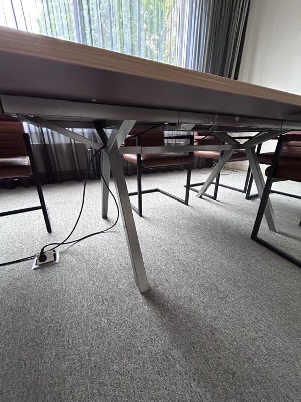 Tweedehands vergadertafel 240x120 cm - Afbeelding 5