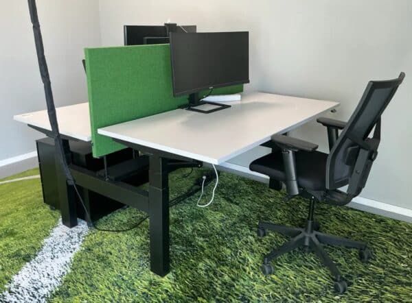 Gebruikt elektrisch duo-bureau Markant 160x80cm | GD02