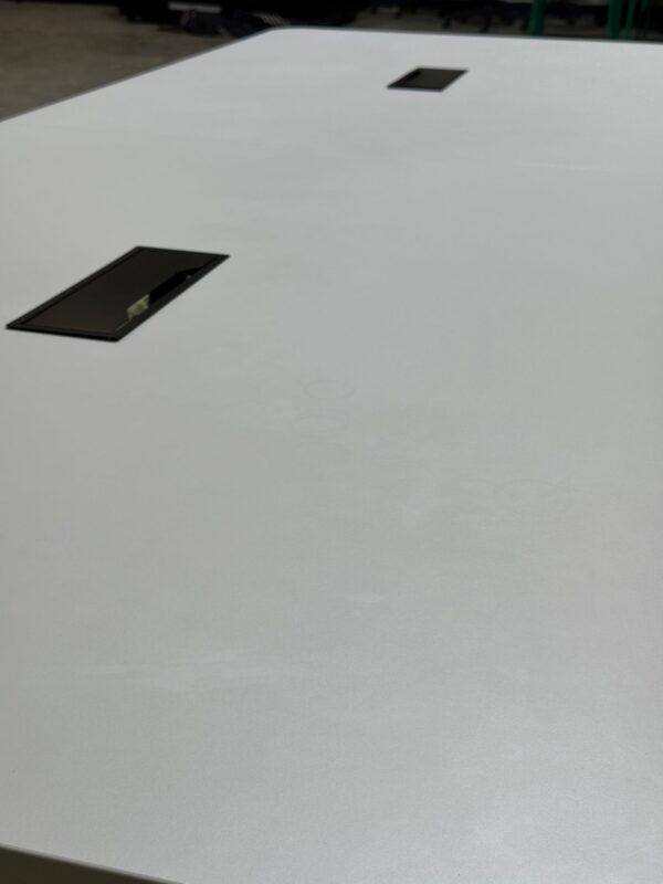 Gebruikte vergadertafel 320x120x74cm - Afbeelding 8