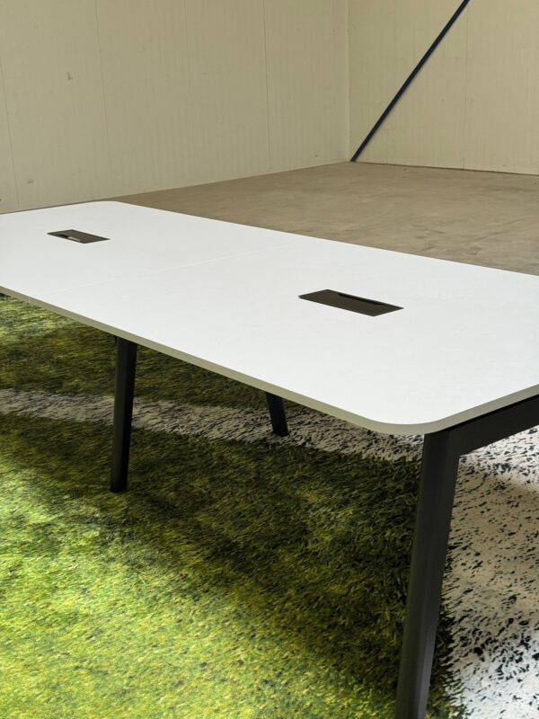 Gebruikte vergadertafel 320x120x74cm - Afbeelding 12