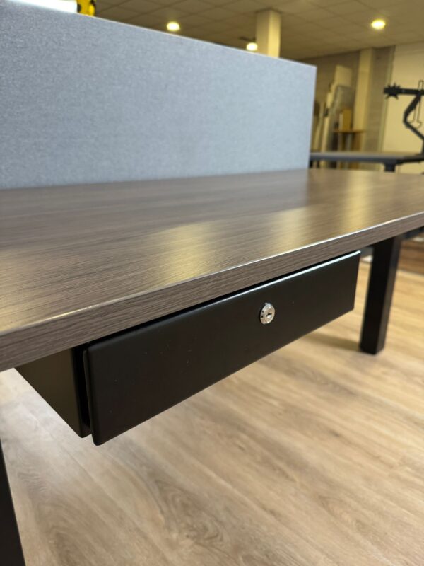 Gebruikt elektrisch duo bureau 160x80cm - Afbeelding 15