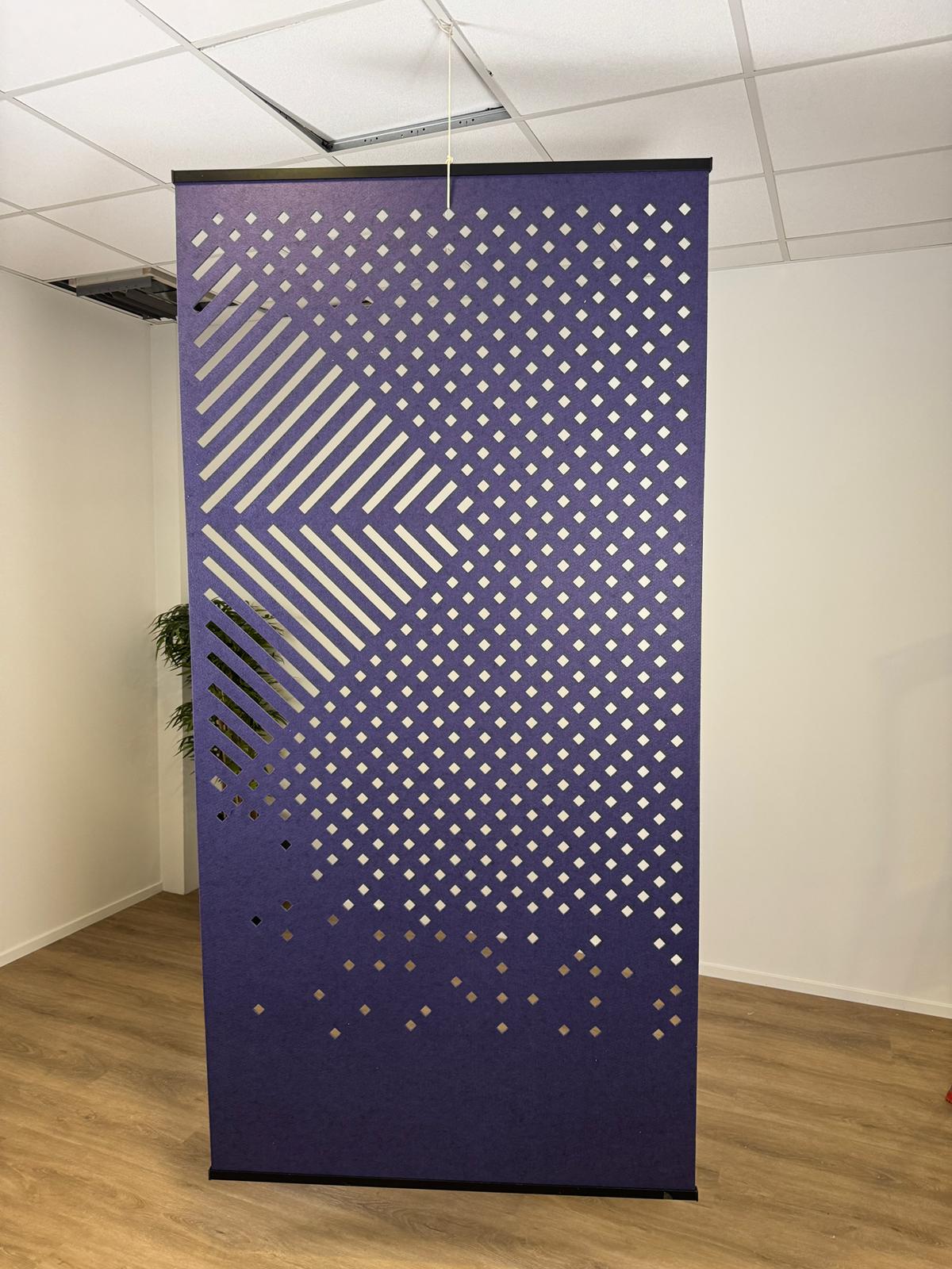 Blauwe akoestische roomdivider.
