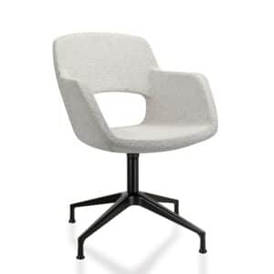 Dit is de vergaderstoel 1830T met bouclé stoffering in het crème.