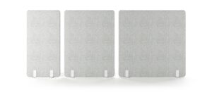 Grijze akoestische scheidingswand Free Standing in drie verschillende maten.