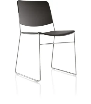 Zwarte kantinestoel Link 60X met chromen frame.
