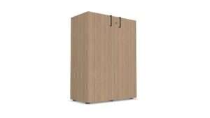 Houten draaideurkast met zwarte hendels.