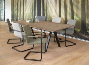 Vergadertafel met stoelen 6 personen V200 met zwarte V-poot.