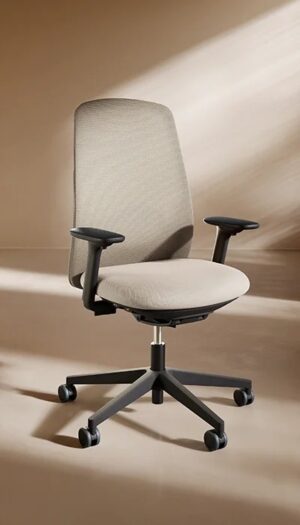 Bureaustoel Be Bright 58 in het beige.
