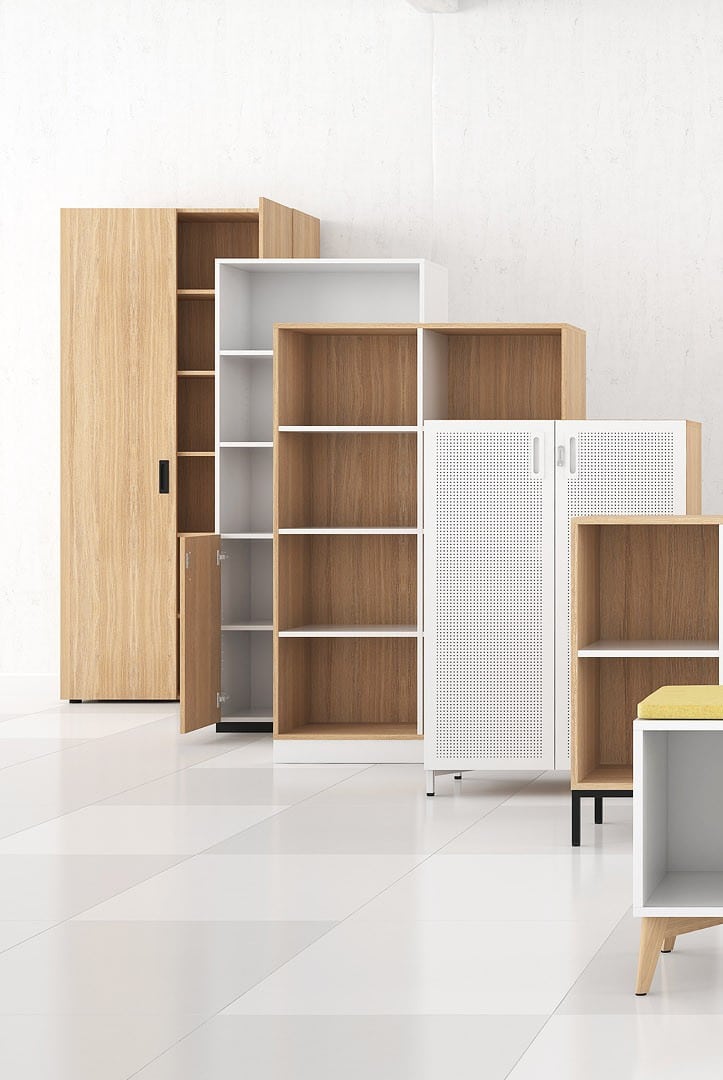 Hoge kasten met modulaire opties.